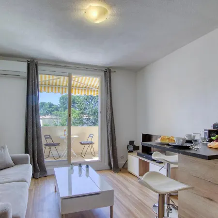 Les Lavandes-18 By Interhome Lägenhet