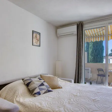 Les Lavandes-18 By Interhome Lägenhet *